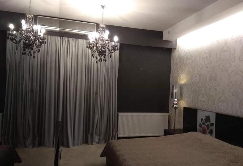 Quarto Deluxe, Cezaria