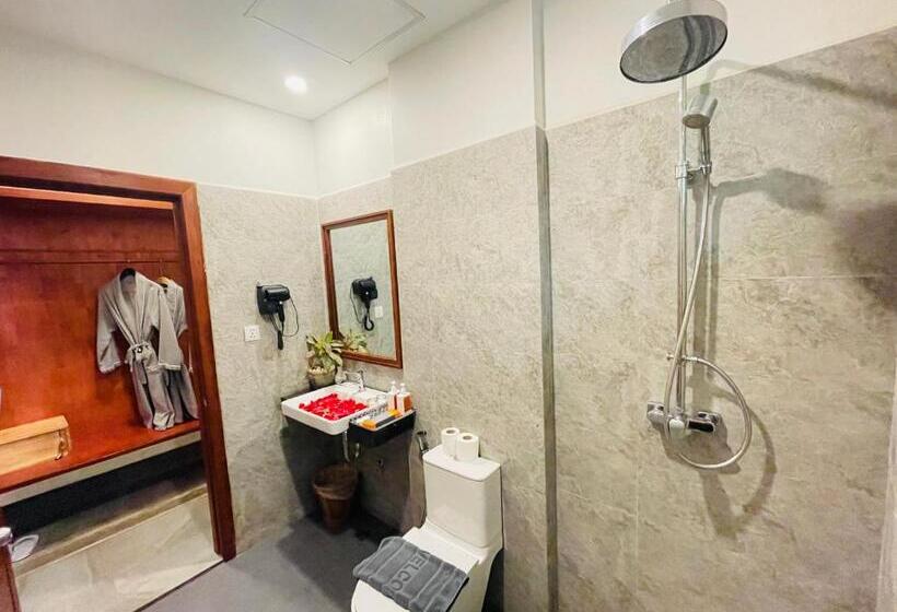 标准工作室, Indra Angkor Residence