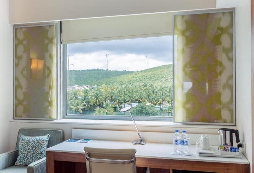 اتاق استاندارد با تخت دو نفره بزرگ, Fairfield By Marriott Belagavi