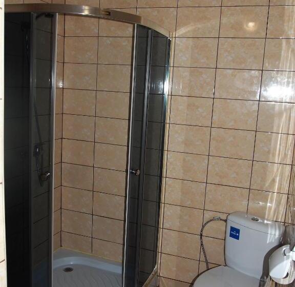 اتاق استاندارد سه نفره, Hostelis Laurita