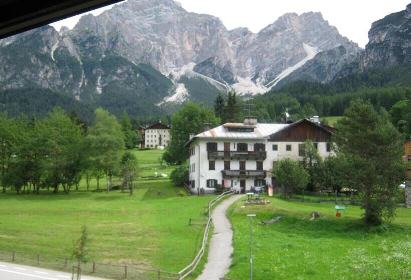 Номер Стандарт, Albergo Dolomiti