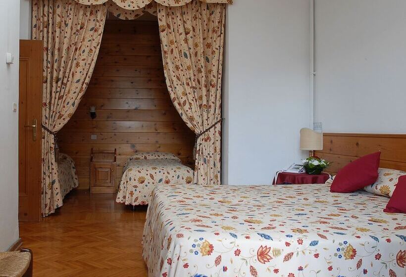 Четырехместный Номер Стандарт, Albergo Dolomiti