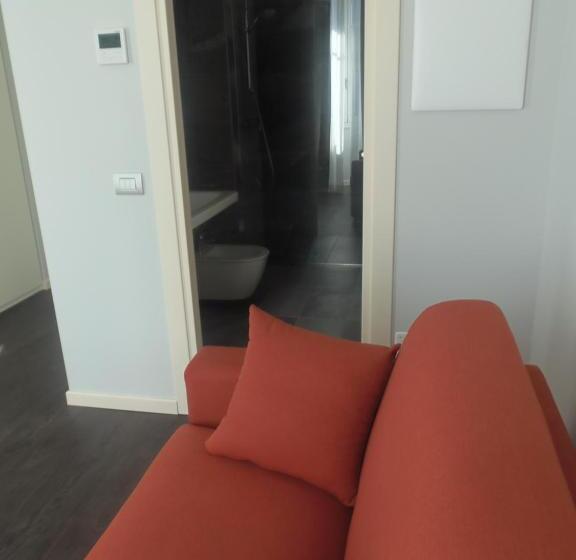 Полулюкс Одноместный с Террасой, Albergo Dongo