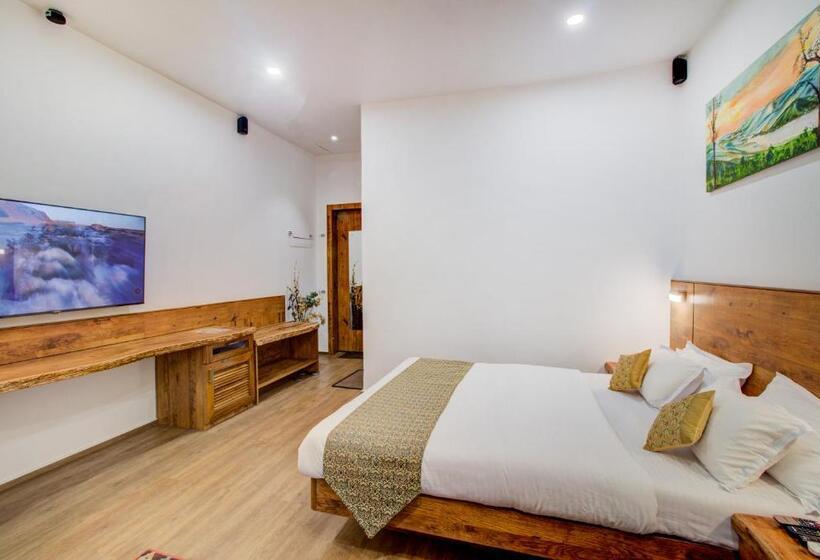Quarto Superior, Malas