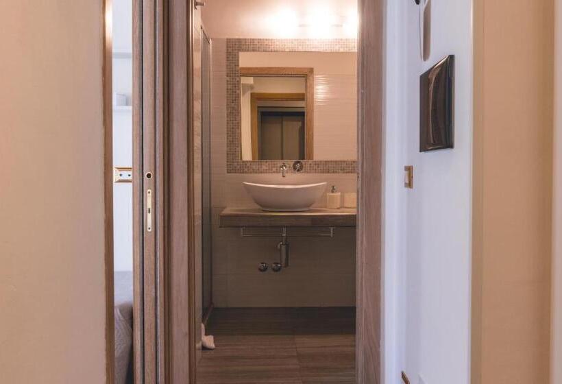 اتاق لوکس سه تخته, Fata34 Luxury B&b
