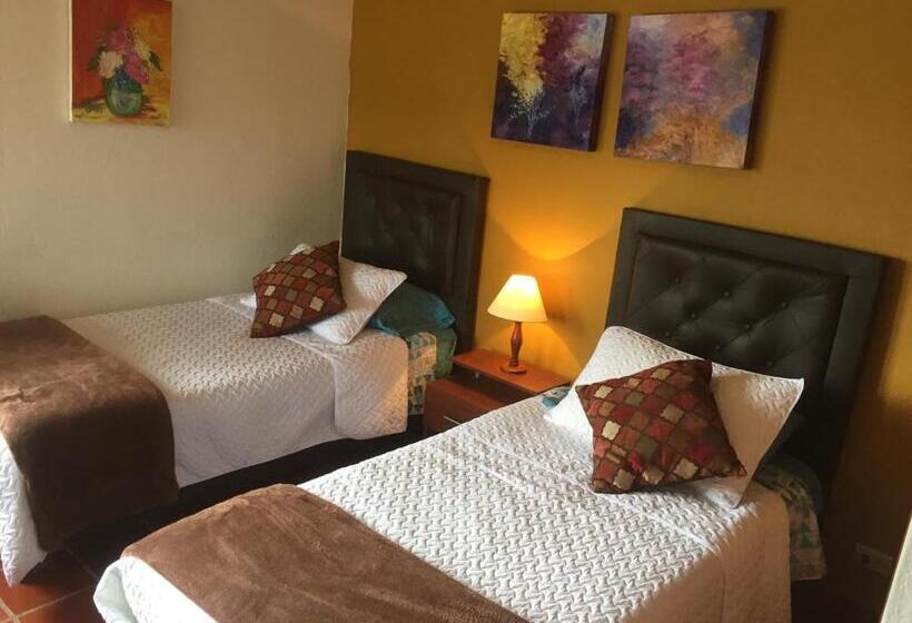 Четырехместный Номер Стандарт, Casa Hotel San Pedro