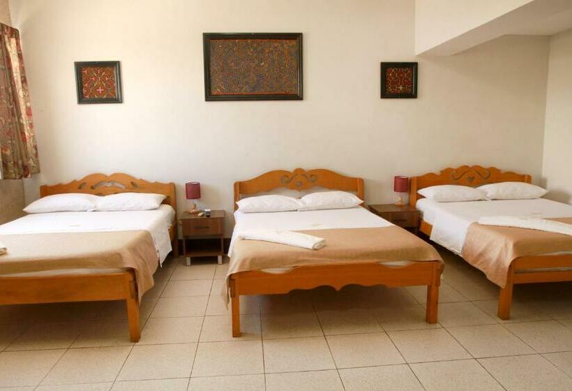 Номер Стандарт Трехместный, El Cauchero Hotel Iquitos