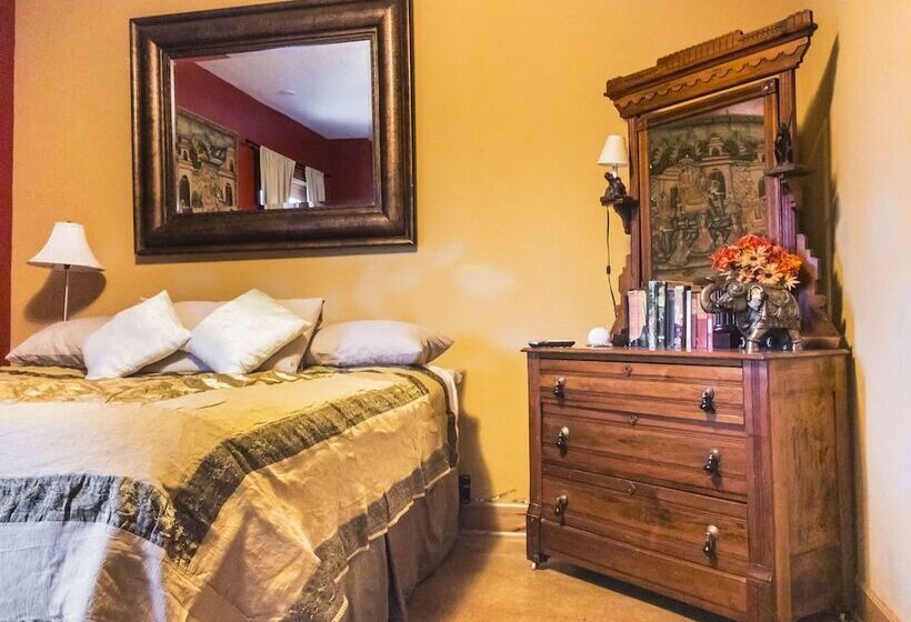Номер Стандарт, Talus Rock Retreat