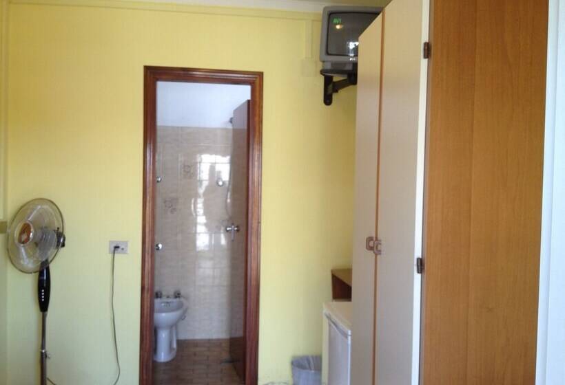 اتاق استاندارد یک نفره, Wega