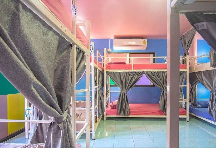 공동 객실, I Hostel Phuket