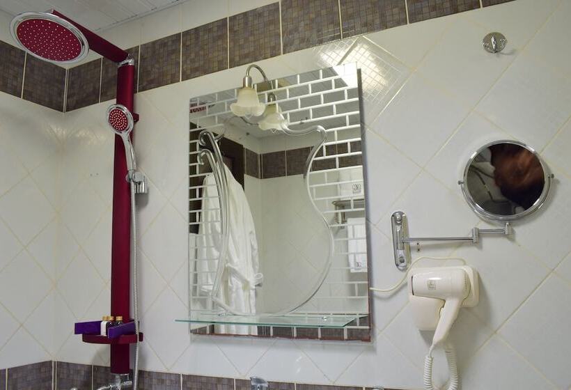패밀리 스위트, Lavona Hotel Dammam