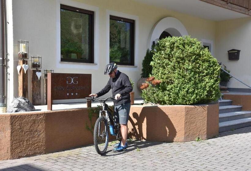 Номер Стандарт Вид на Горы, Garni Glurnserhof