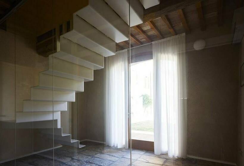 جناح عائلي, Relais Montepepe Winery & Spa