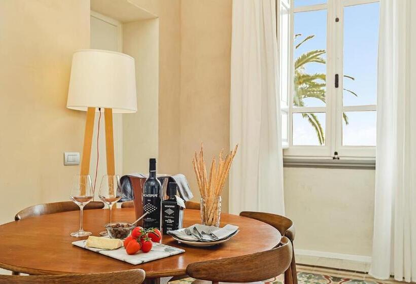 带大床的套房, Relais Montepepe Winery & Spa
