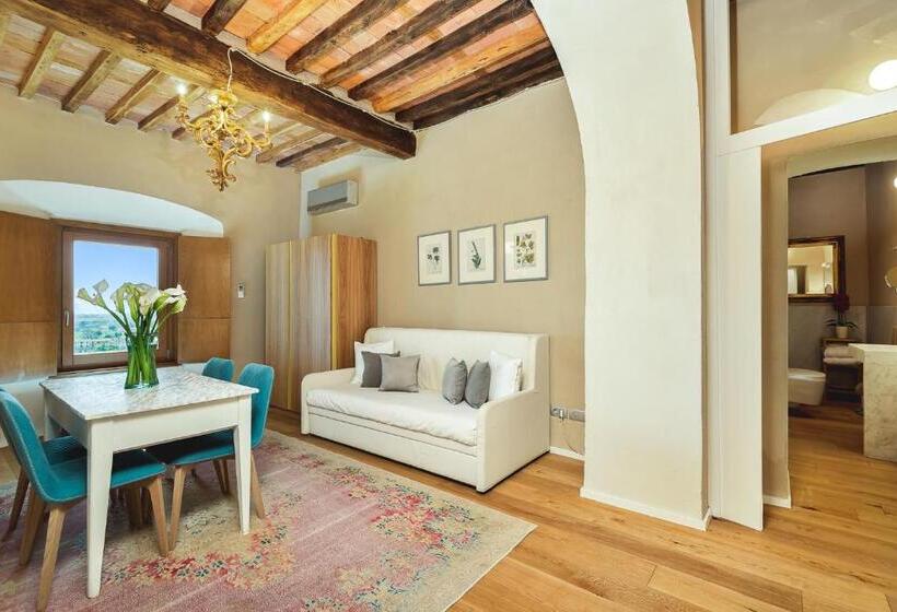 سوئیت جونیور با تراس, Relais Montepepe Winery & Spa