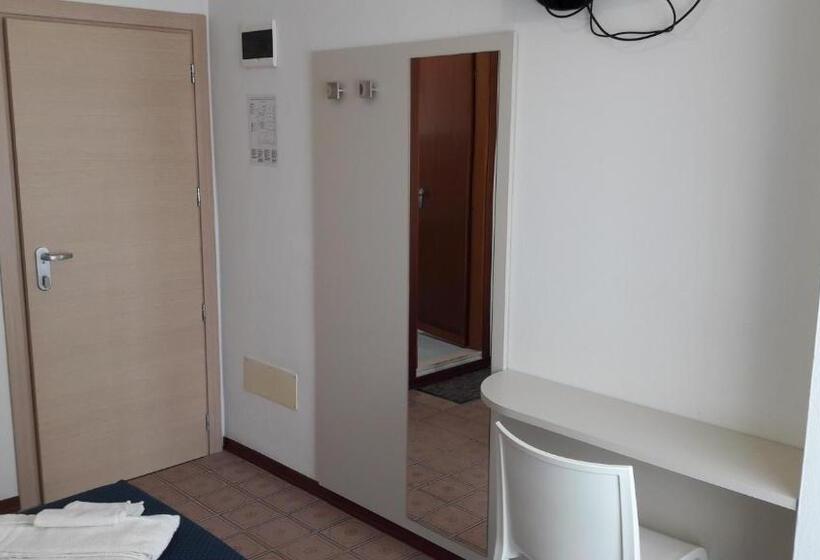Номер Economy, B&b   Meuble    Hotel  Cordiale