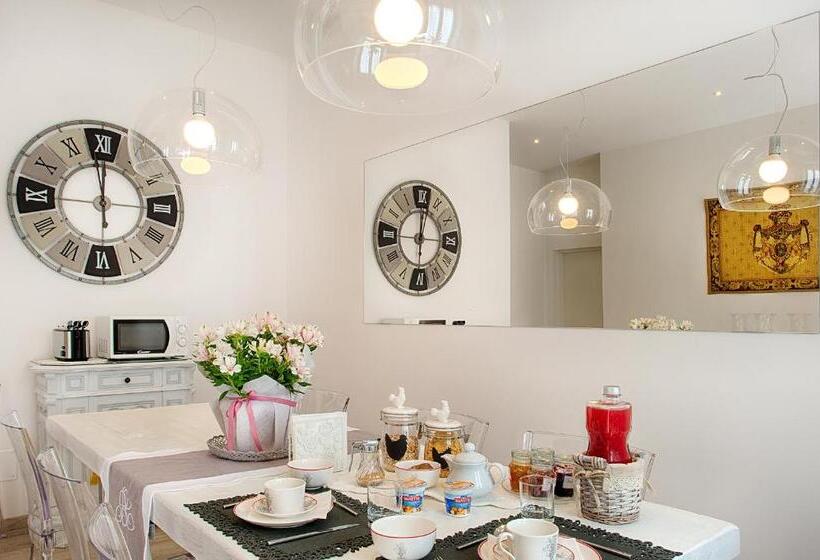 اتاق لوکس, Siena Vip B&b