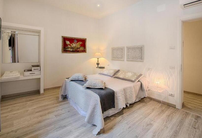 اتاق استاندارد, Siena Vip B&b