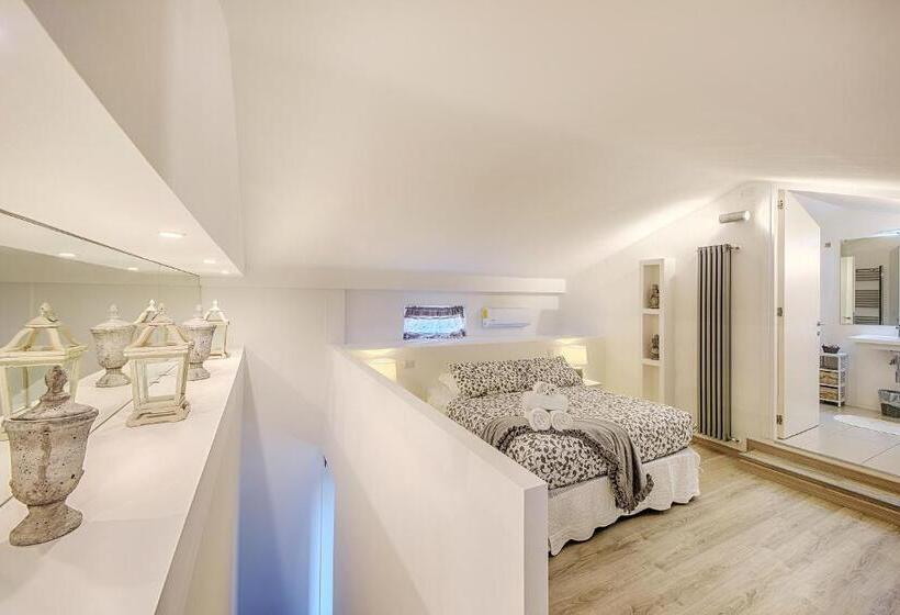 آپارتمان 2 خوابه, Siena Vip B&b