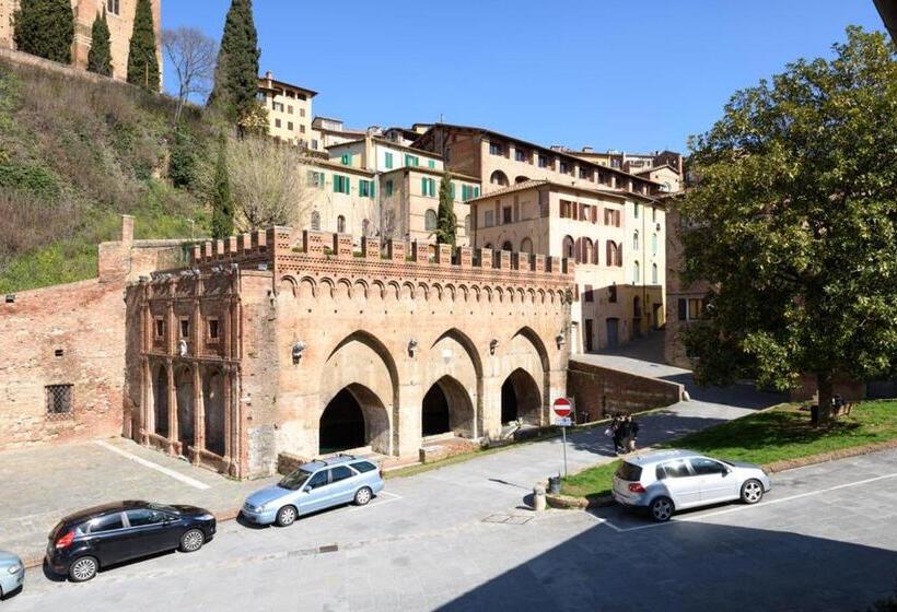 اتاق لوکس, Siena Vip B&b