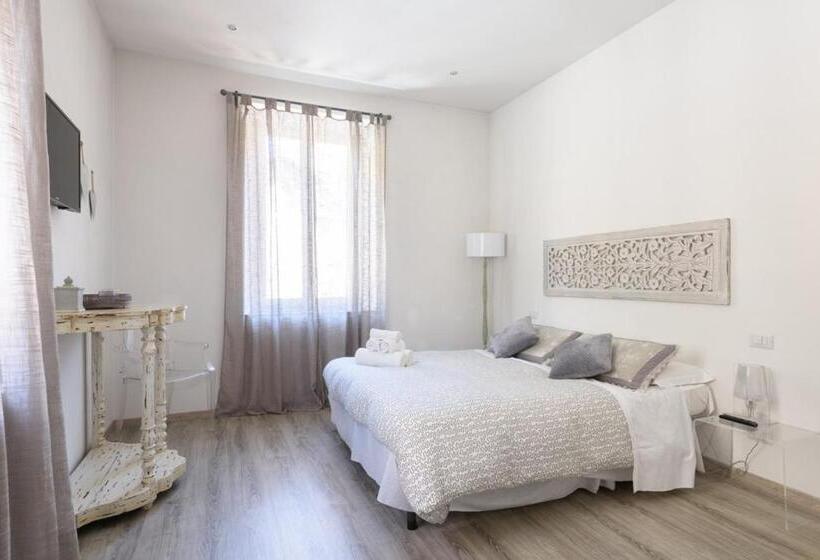 سوییت جونیور لوکس, Siena Vip B&b