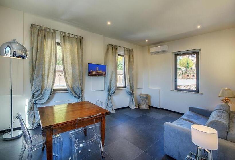 آپارتمان 2 خوابه, Siena Vip B&b