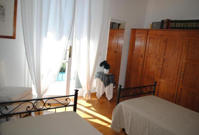 اتاق استاندارد با تراس, B&b Sei Cipressi