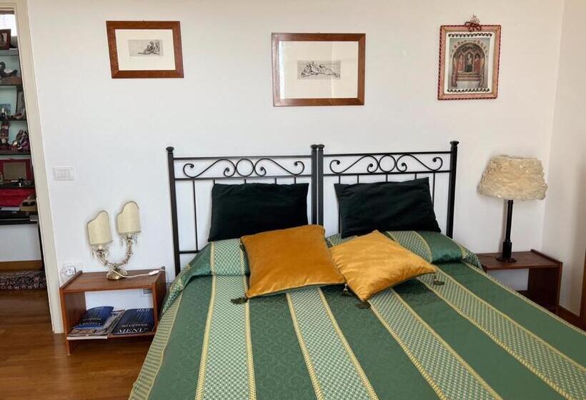 اتاق استاندارد با تراس, B&b Sei Cipressi