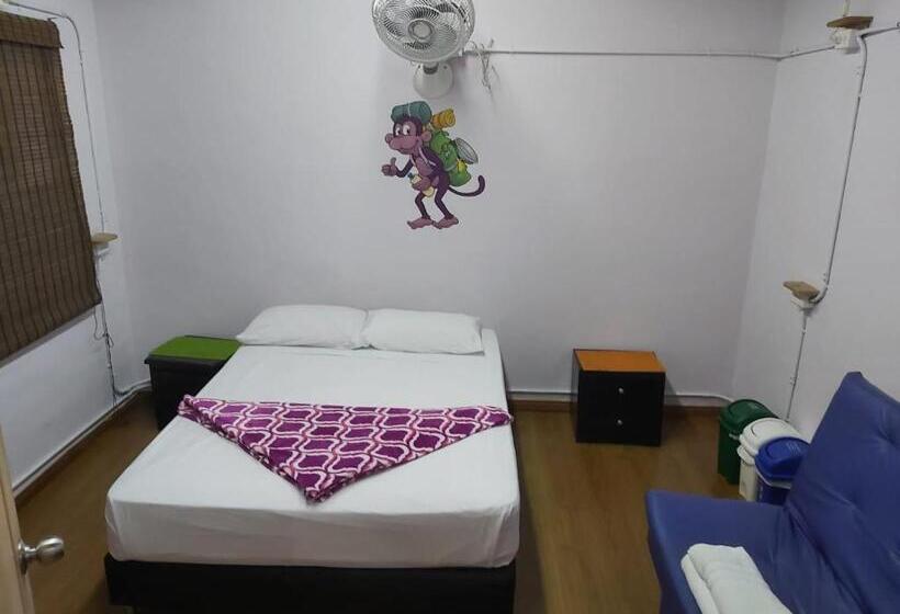스탠다드 룸, Purple Monkey Hostel