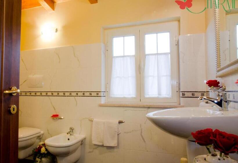 اتاق استاندارد, B&b Charme