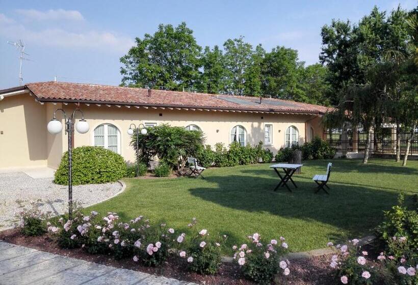 Полулюкс Вид на Сад, Tenuta Agriturismo La Borina