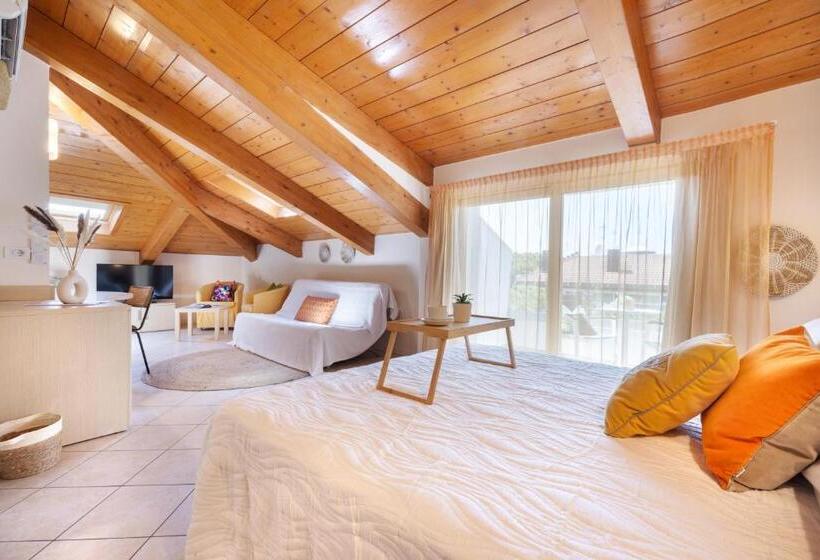 Quarto Triplo Estandar, Balaton