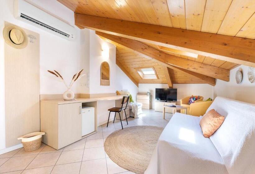 Quarto Triplo Estandar, Balaton