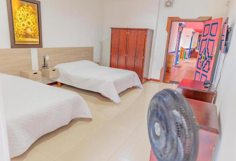 اتاق استاندارد سه نفره, Arrayanes Del Quindío