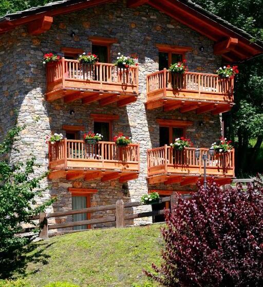اتاق سوپریور چهار تخته, Les Combes