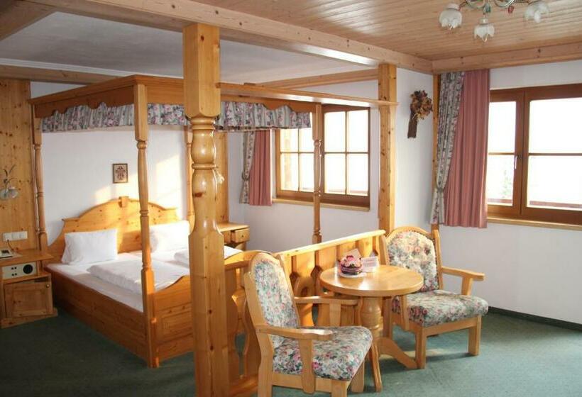 バルコニー付きスタンダードルーム, Panorama Hotel Winklerhof