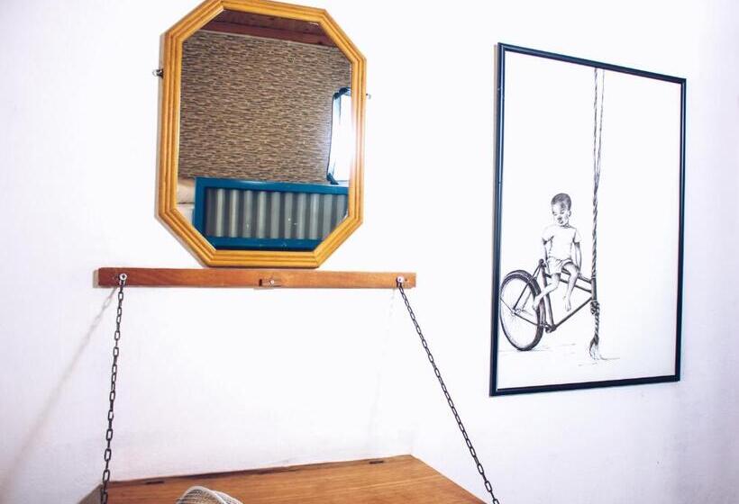 Номер Стандарт, Curiocity Backpackers Johannesburg