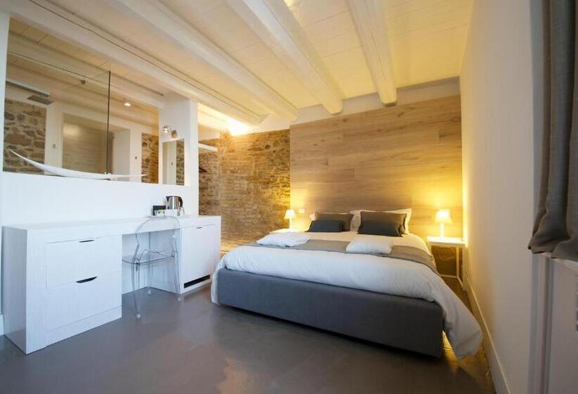 اتاق لوکس با چشم‌انداز دریا, Residenza Amblingh
