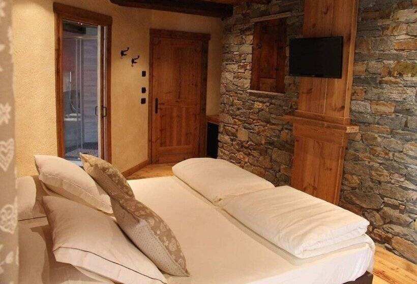 اتاق لوکس با بالکن, Les Trompeurs Chez Odette