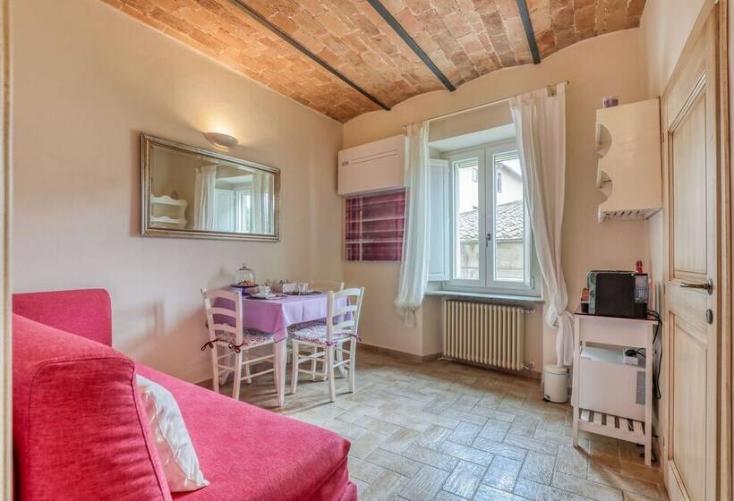 اتاق لوکس, Viterbo Antica   Centro Storico