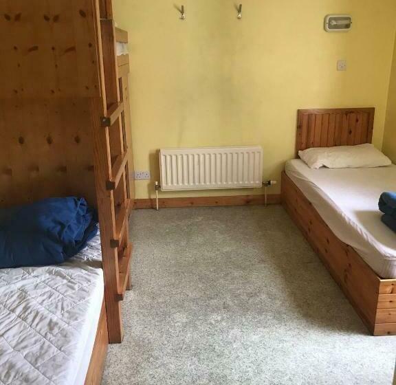 اتاق استاندارد سه نفره, Bushmills Youth Hostel