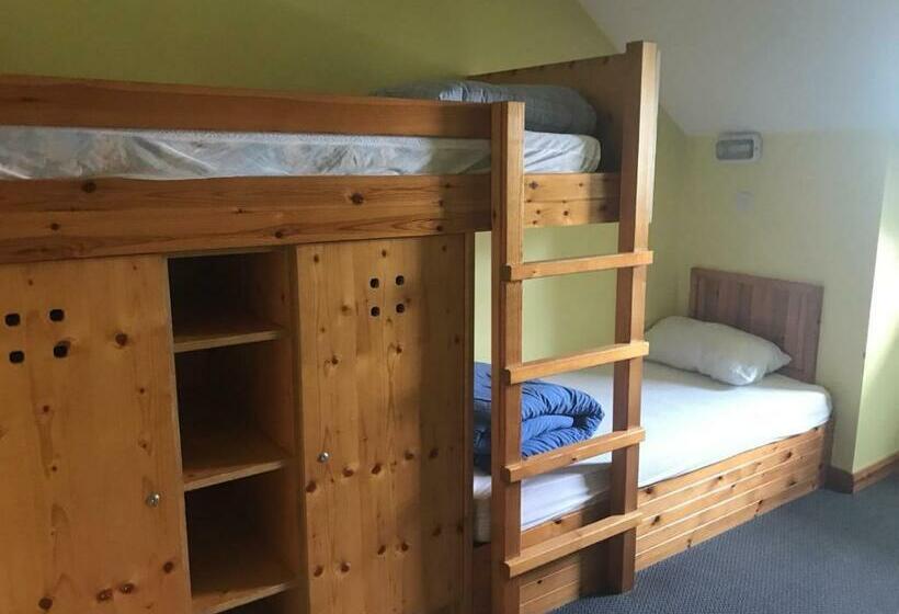 اتاق استاندارد سه نفره, Bushmills Youth Hostel