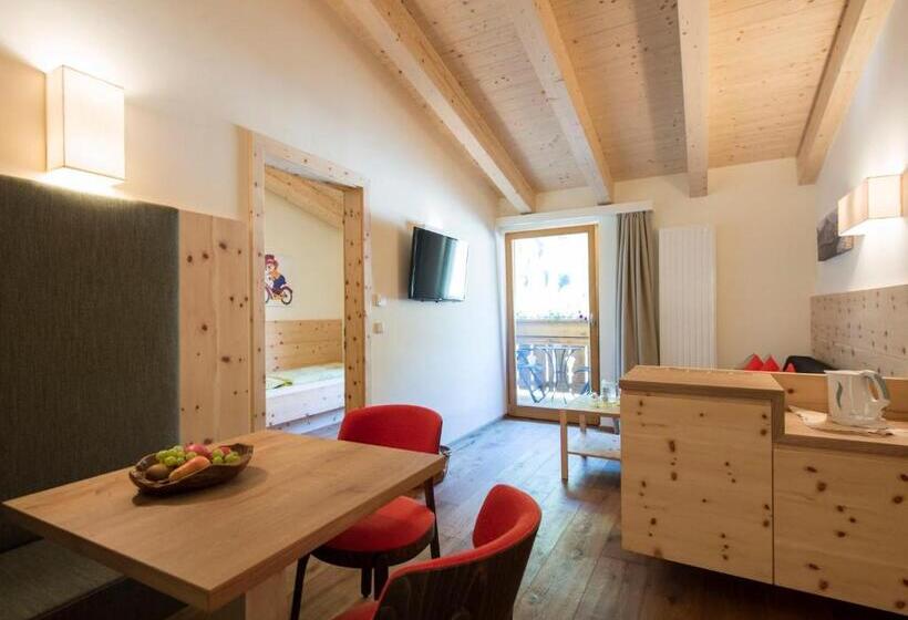 Люкс Семейный 2 Спальни, Familienhotel Huber