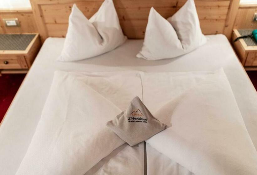 Quarto Estandar com Sacada, Almhotel Glieshof