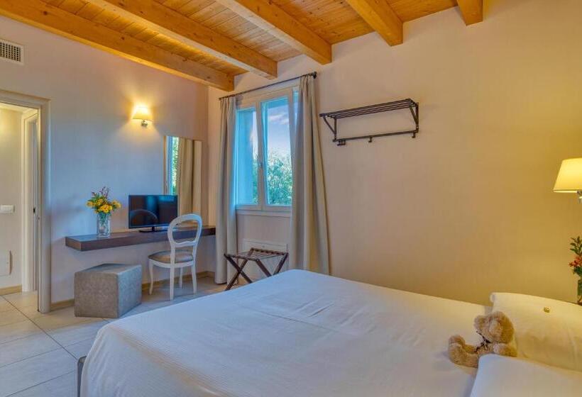 آپارتمان 1 خوابه با تراس, Agriturismo Corte Aurea