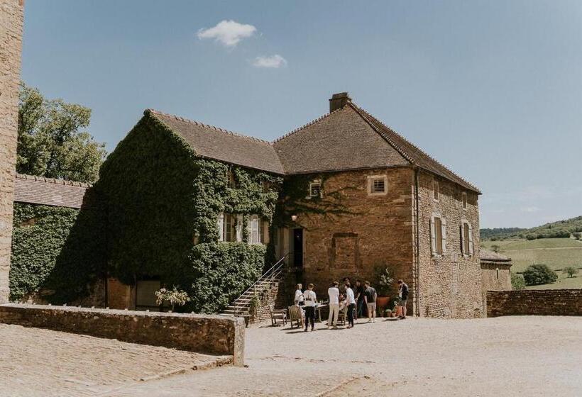 Номер Стандарт, Château De Pierreclos