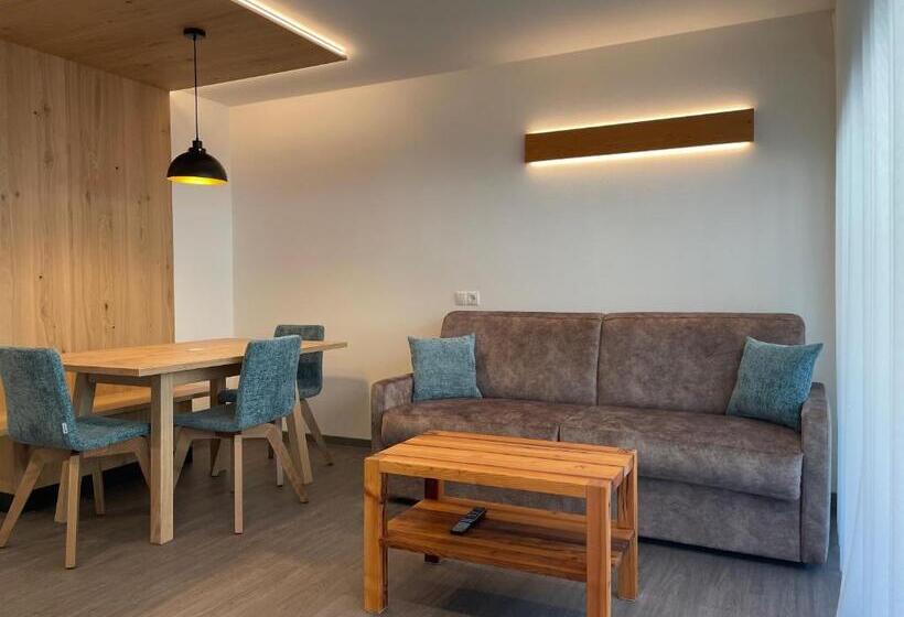 Апартаменты 2 Спальни, Pension & Residence Astoria