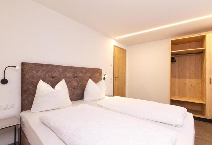Апартаменты 1 Спальня, Pension & Residence Astoria