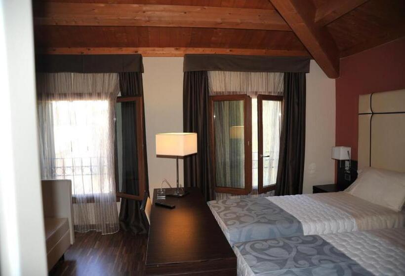 基本间, Albergo Minuetto