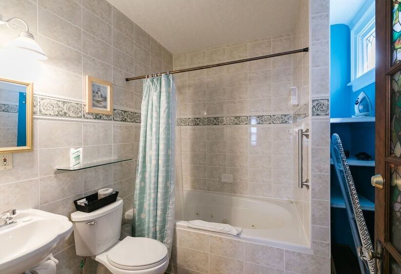 豪华套房, Prince Street Suites